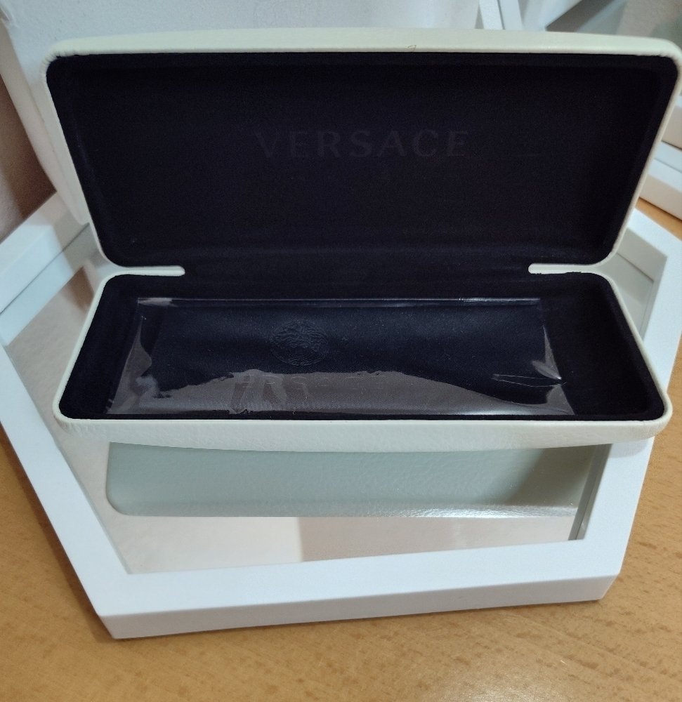Versace Optical Case - Picture 2 of 5